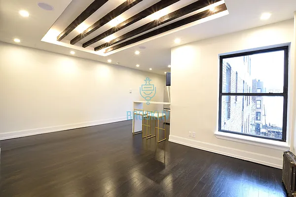 Rented by null | media 11