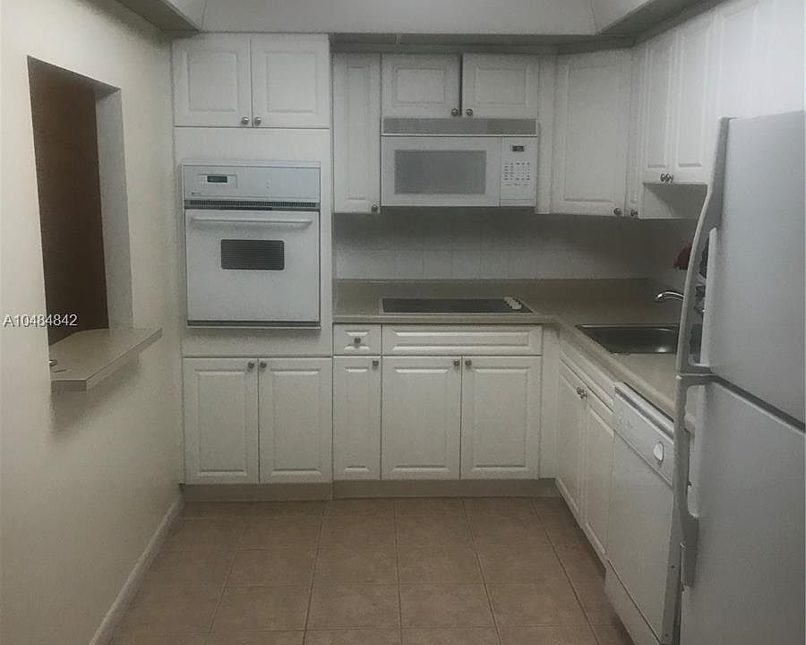 2nd image of 19380 Collins Ave #A212