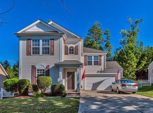 6144 Raisin Tree Ln, Charlotte, NC 28215