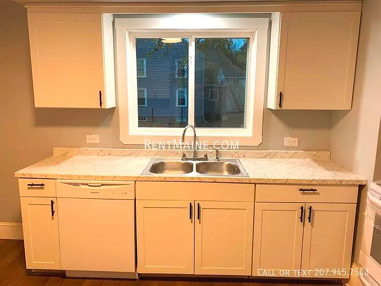 19 Nason Ave — Photo 4