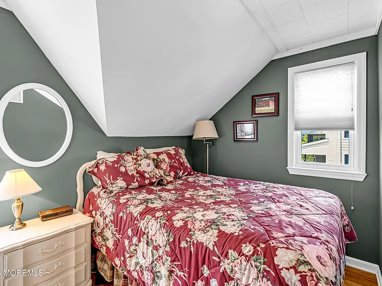 306 Ocean Park Ave — Photo 25