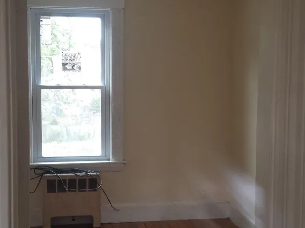 409 Sanders St #2, Athol, MA 01331