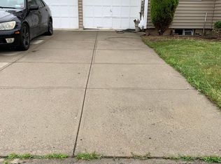 111 E Argyle St, Valley Stream, NY 11580