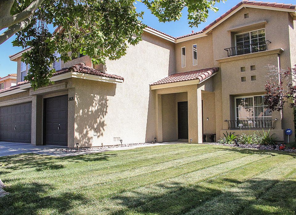 2820 Caruso Ln Lancaster CA 93536 Zillow