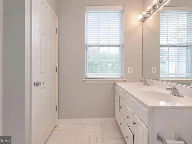 1834 Cedar Cove Way — Photo 10