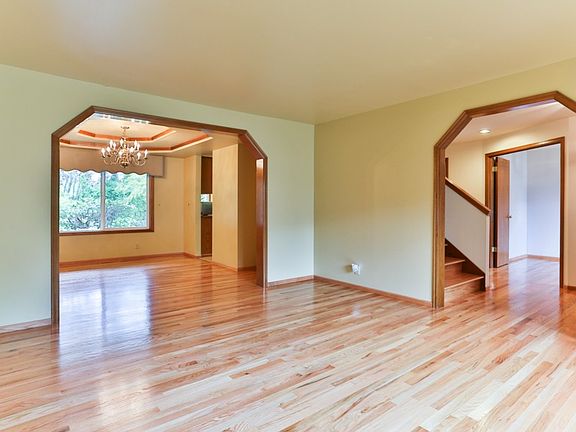 4th image of 12424 NE 160th St