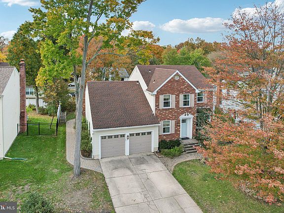 4th image of 21 Whitechapel Dr