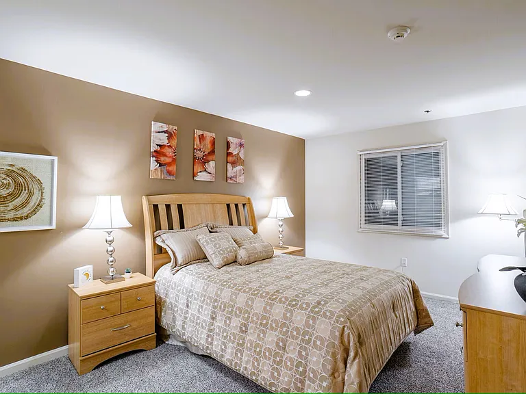 Autumn Ridge Apartments — Photo 14