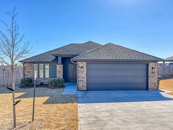 2nd image of 2420 Heather Rd