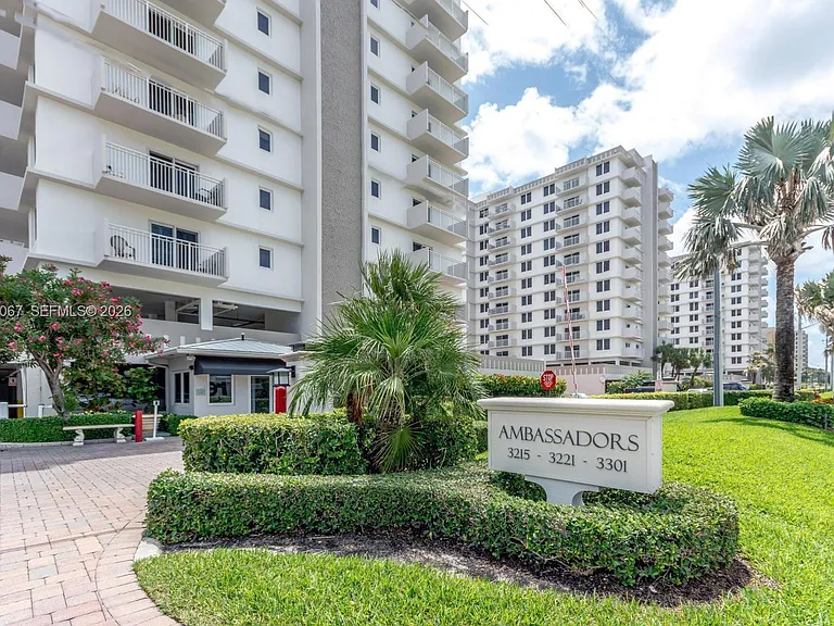 3221 S Ocean Blvd #608 — Photo 37
