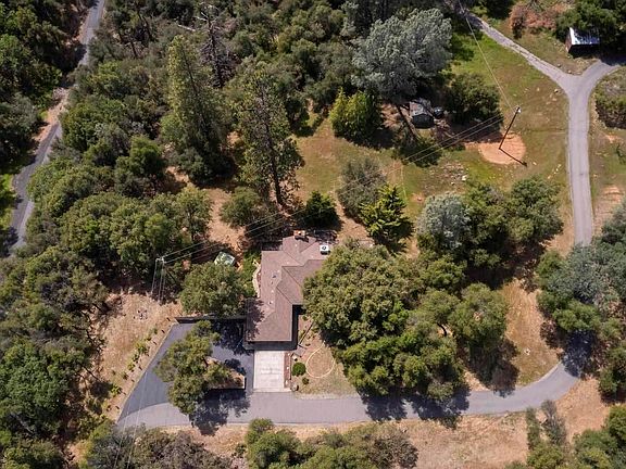 4th image of 21710 Renee Ct