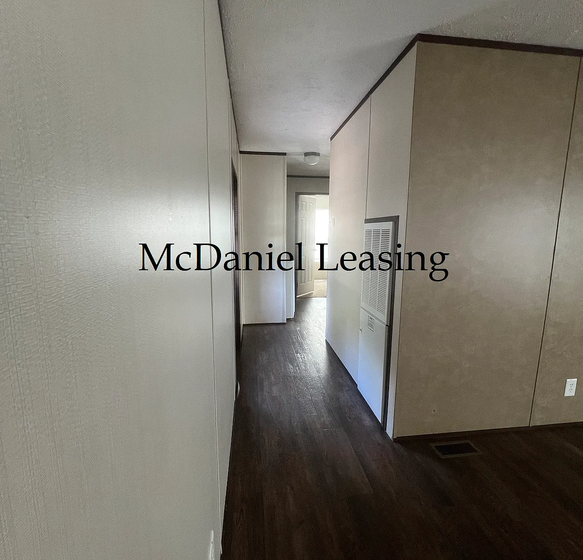 3 bed, $1,100 — Photo 3