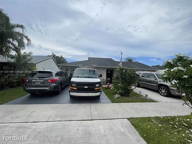 2nd image of 20561R SW 124th Pl