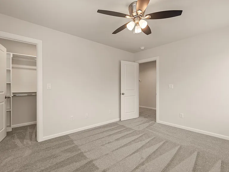 624 N Cedar Ave — Photo 33