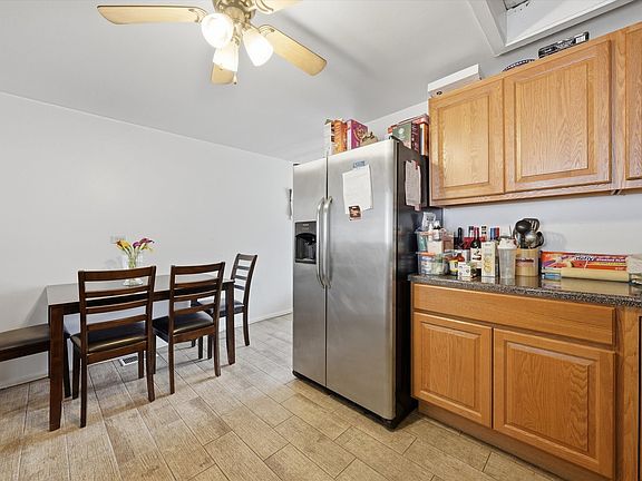 4th image of 3214 McBreen Ave