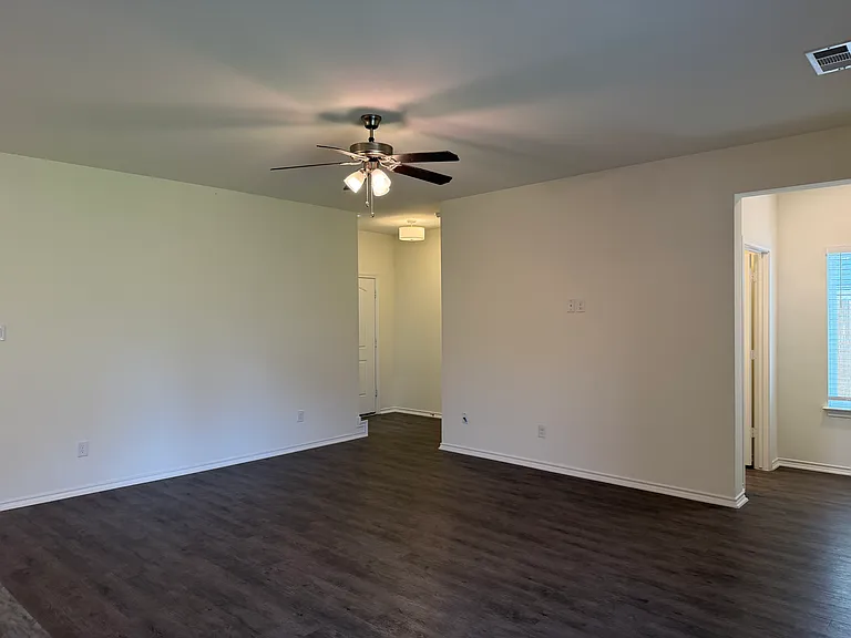 2237 Diamond Dr — Photo 6