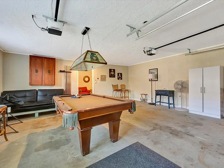 683 Water View Dr — Photo 31