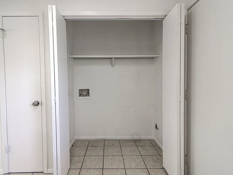 8108 W Gate Blvd — Photo 6