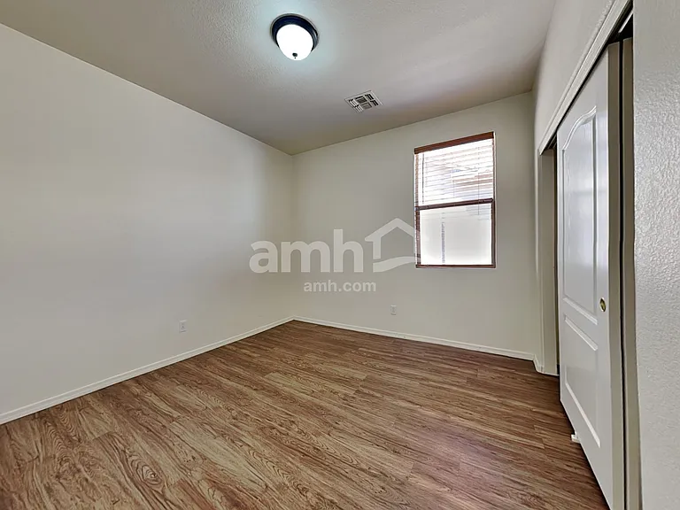 12363 W Jackson St — Photo 14