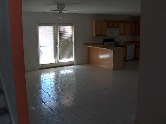 12276 Huntsman Ln — Photo 9