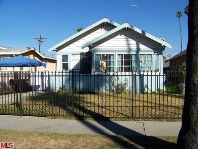 1607 W 51st St, Los Angeles, CA, 90062