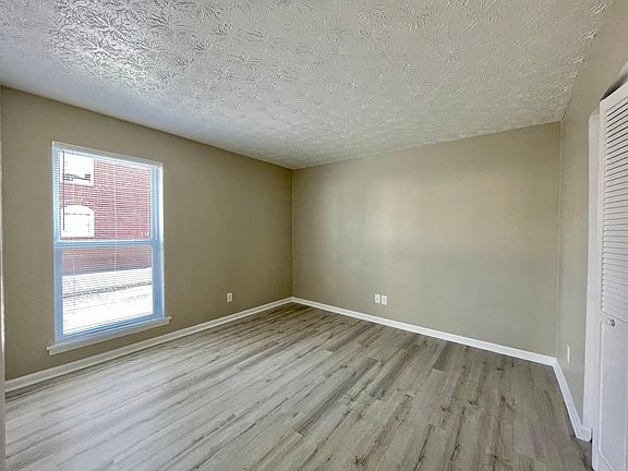 3rd image of 930 Tierra Linda Dr APT 308