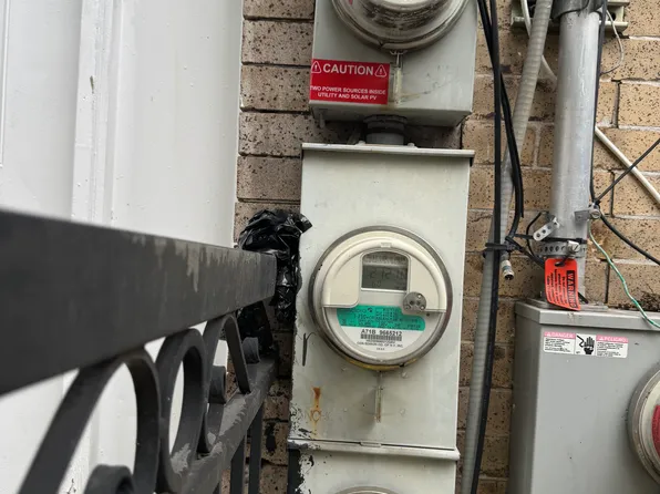 191 Grant Avenue image 2 of 34