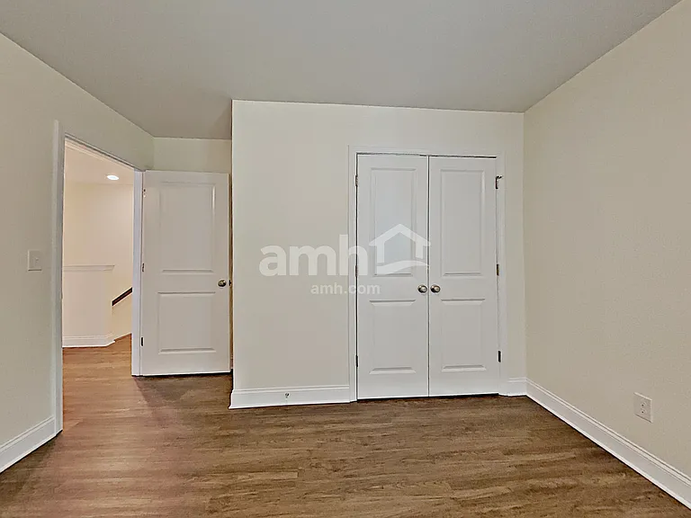 143 Willowbrook Dr — Photo 11