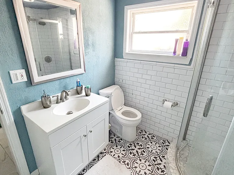 2575 E Bay Isle Dr SE — Photo 7