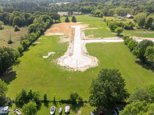 211 E Teal Dr, Troup, TX 75789