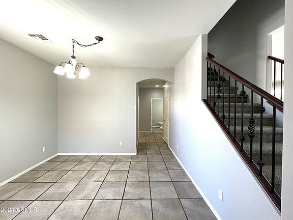 4th image of 17323 W WOODLANDS Avenue