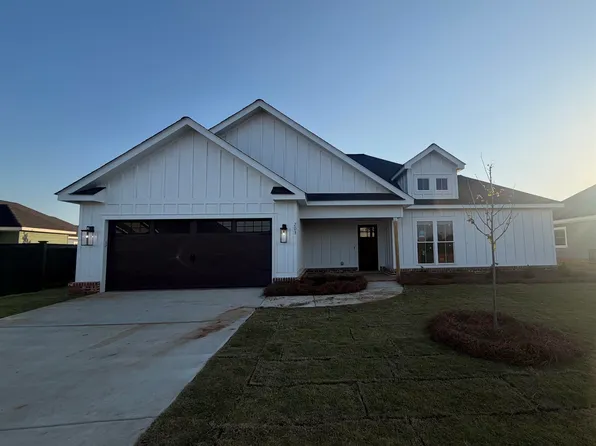 203 Sugar Creek Trl, Perry, GA 31069