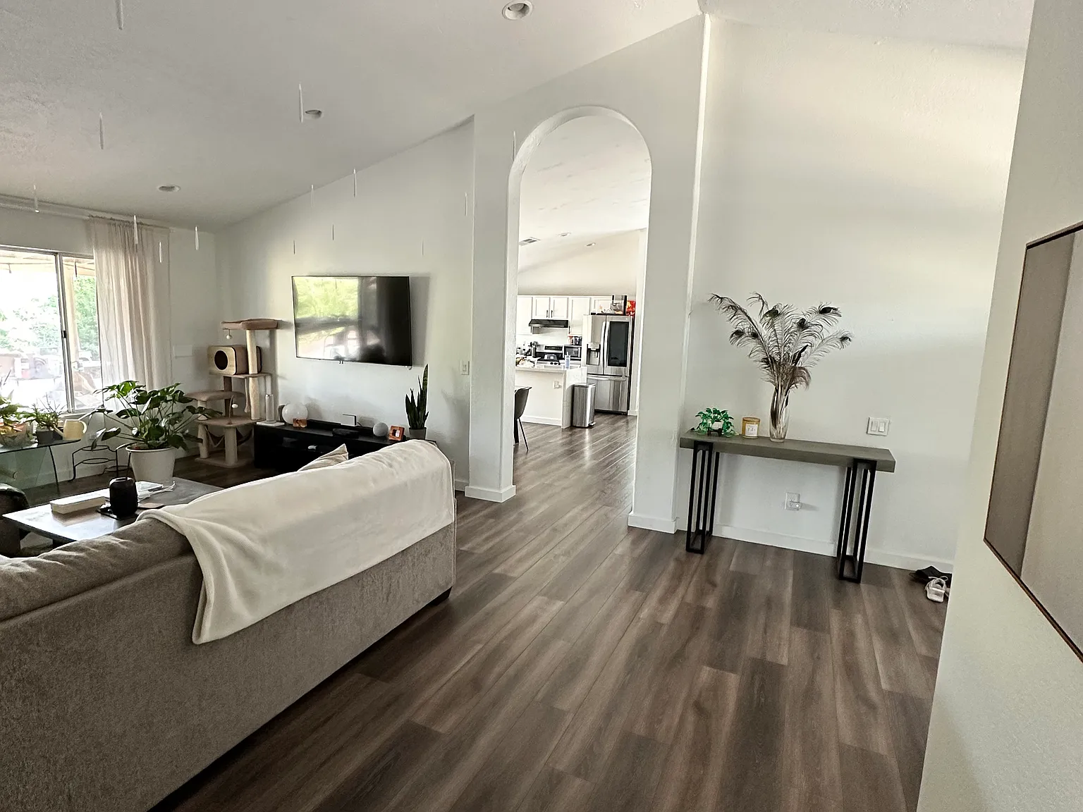 3 bed, 1614 sqft, $3,000 — Photo 3