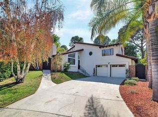 5240 Calderon Rd, Woodland Hills, CA 91364