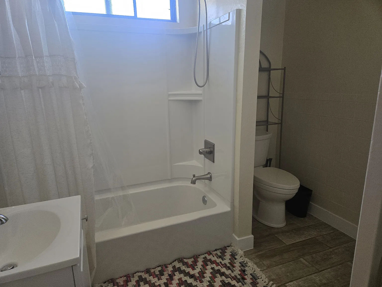 2 bed, $2,100 — Photo 3