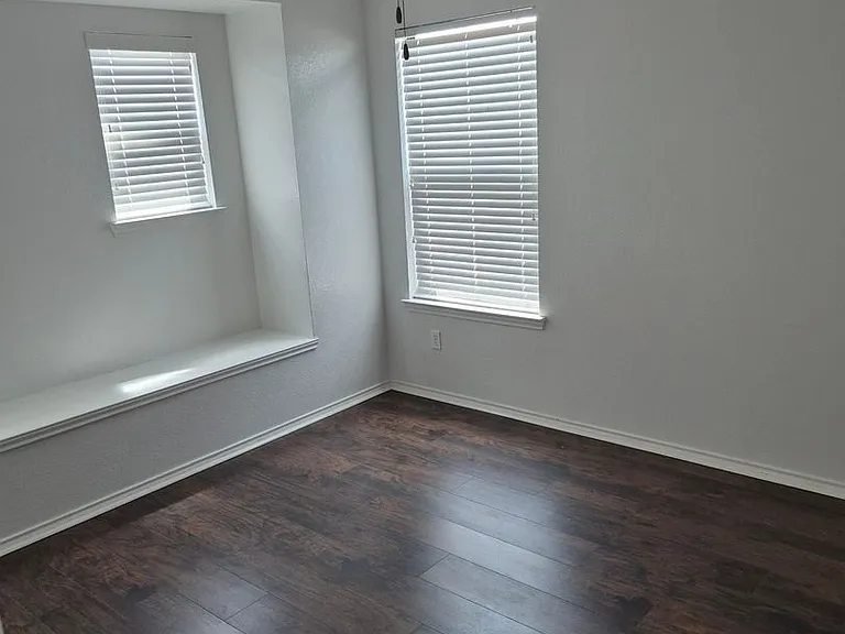 8917 Lonesome Oak Dr — Photo 6