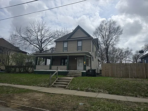 216 Courtland St #1 Photo 1