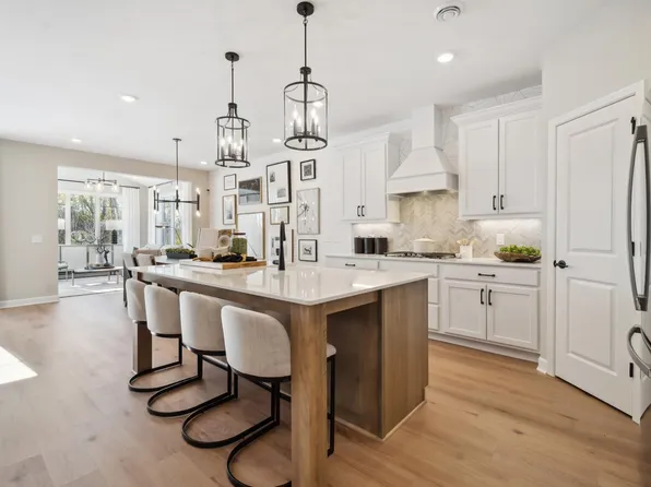 15680 Goodview Ave N, Hugo, MN 55038