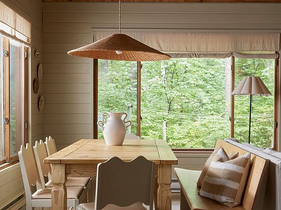 5th image of 1036 Barbara Rd