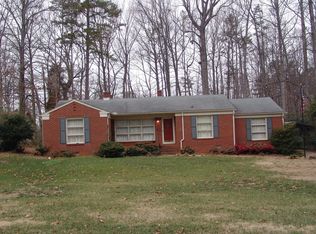 7000 Pleasant Oaks Cres, Charlotte, NC 28216