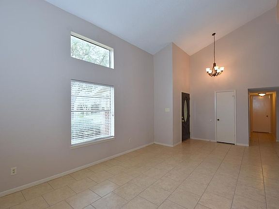 4th image of 21431 Park Bend Dr
