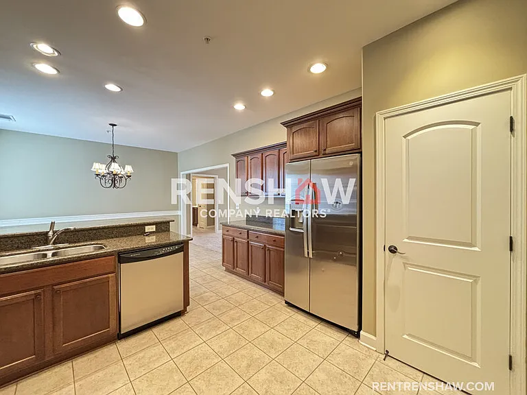 1381 Calumet Farms Dr — Photo 24