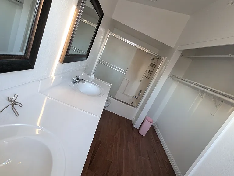 1008 Mable Ave — Photo 8