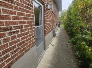 3136 Morning Star Dr, Mississauga, ON L4T 1X4