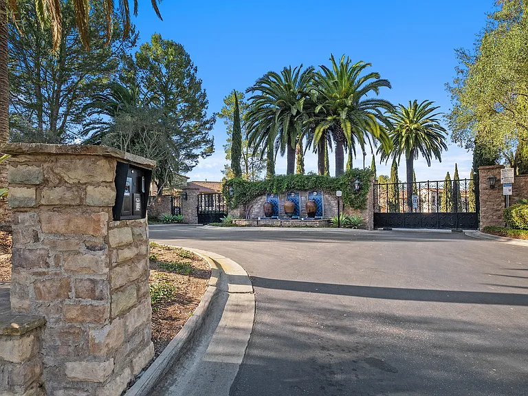 33 Mandria — Photo 40