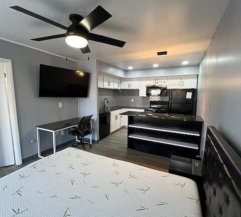 4th image of 401 Smith St APT B3