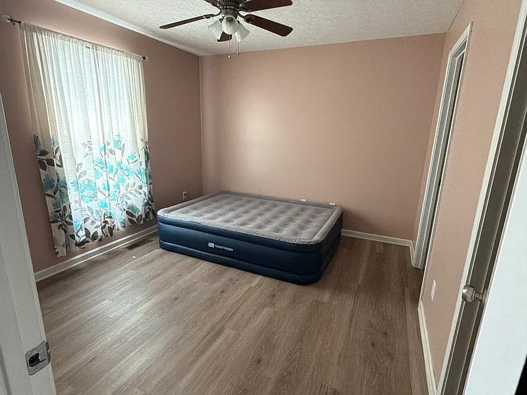 130 Stone Mountain Ct — Photo 12