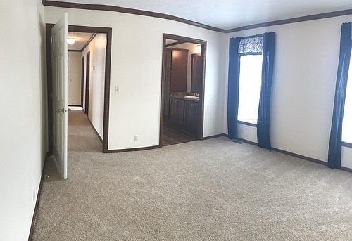 3rd image of 13439 Pinewood Dr