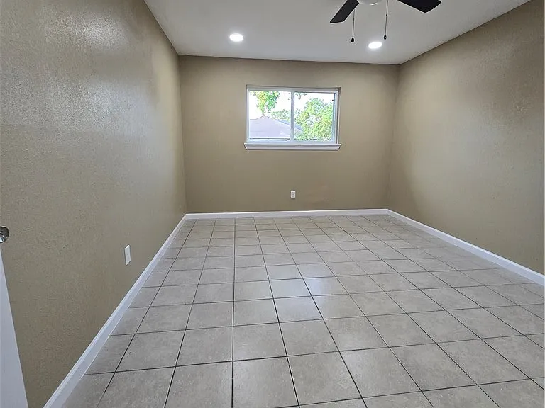 3609 La Paz Dr — Photo 7