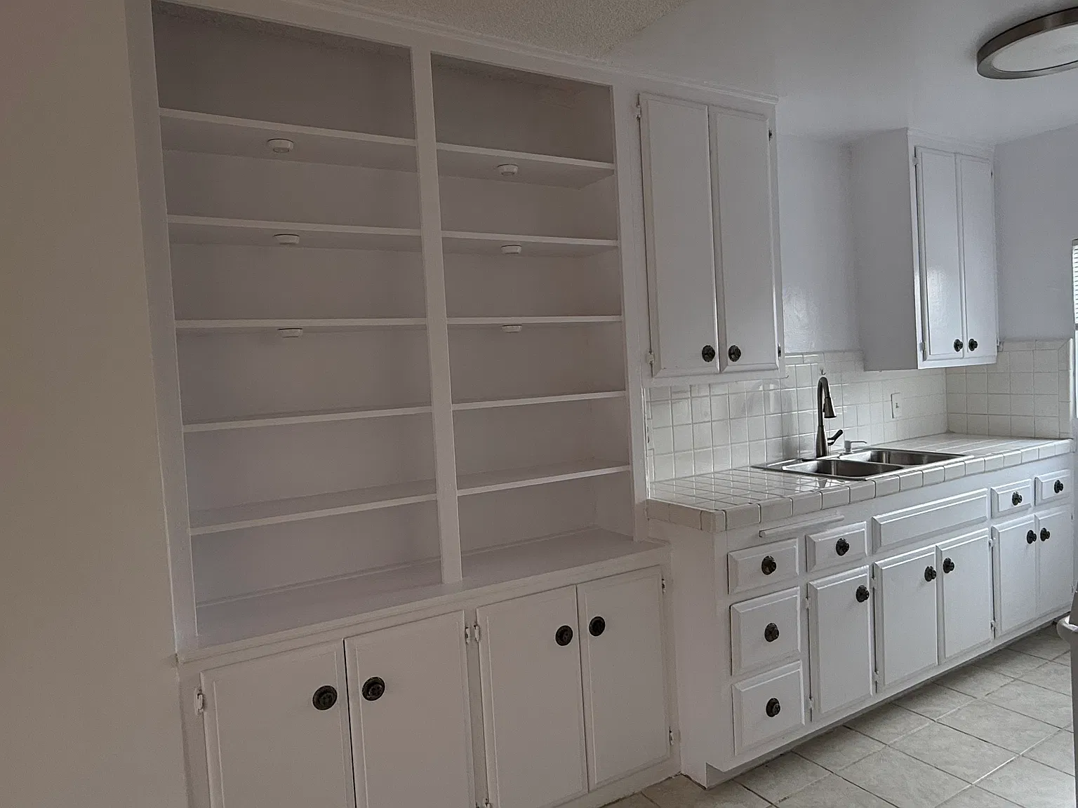 826 N Hobart Blvd — Photo 4